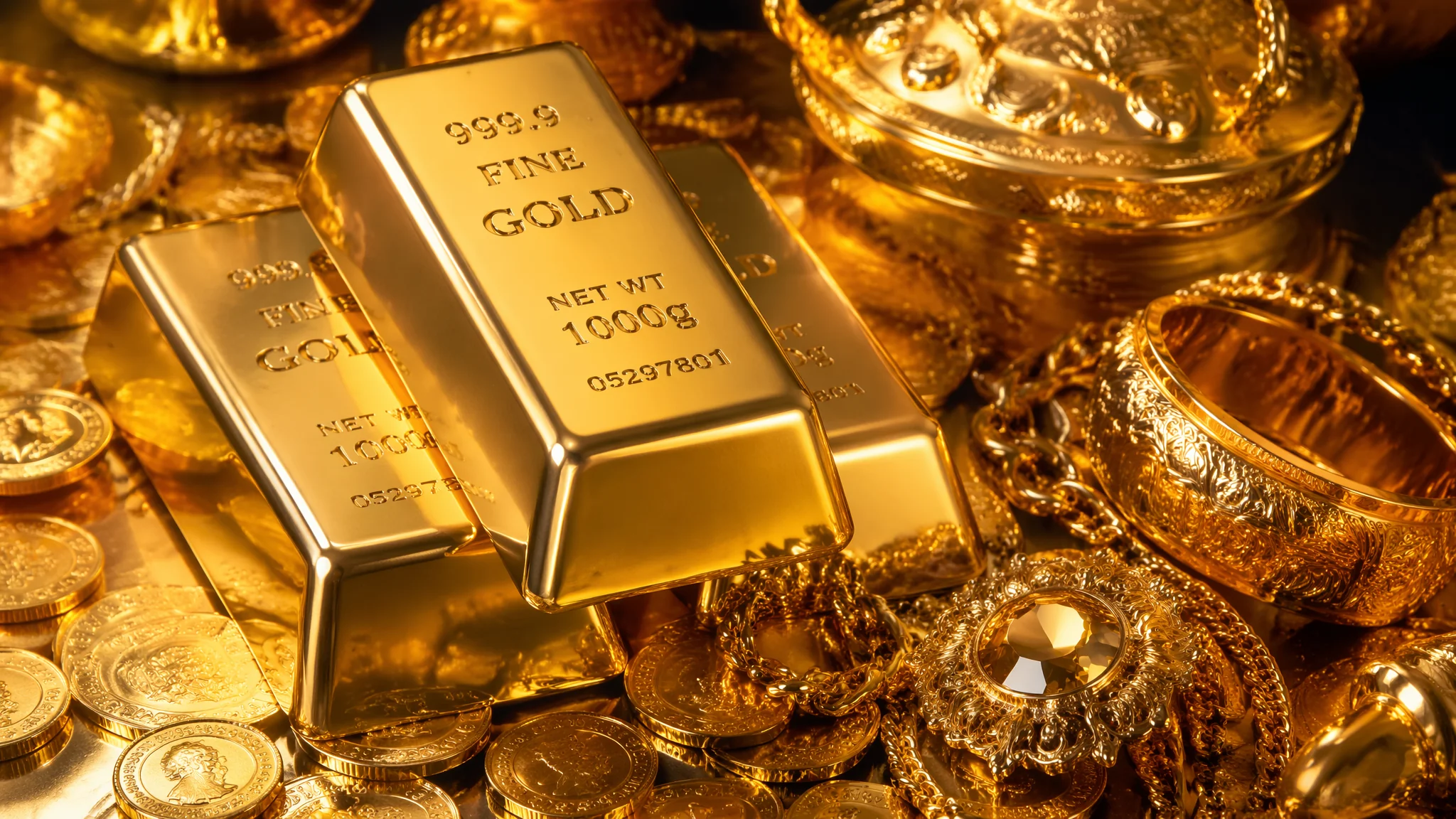 AI绘画金教程：黄金质感和奢华元素的画面表现